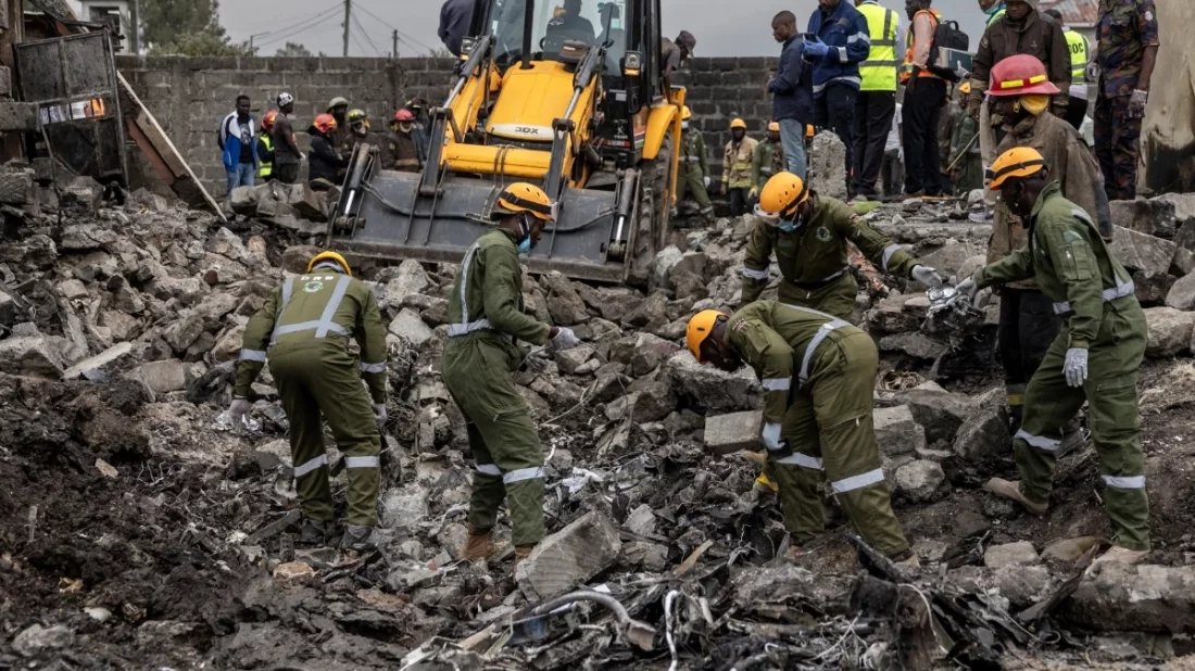 কেনিয়ায় এয়ার অ্যাম্বুলেন্স বিধ্বস্তে নিহত ৬