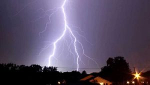 সবচেয়ে বড় বজ্রপাতের খোঁজ